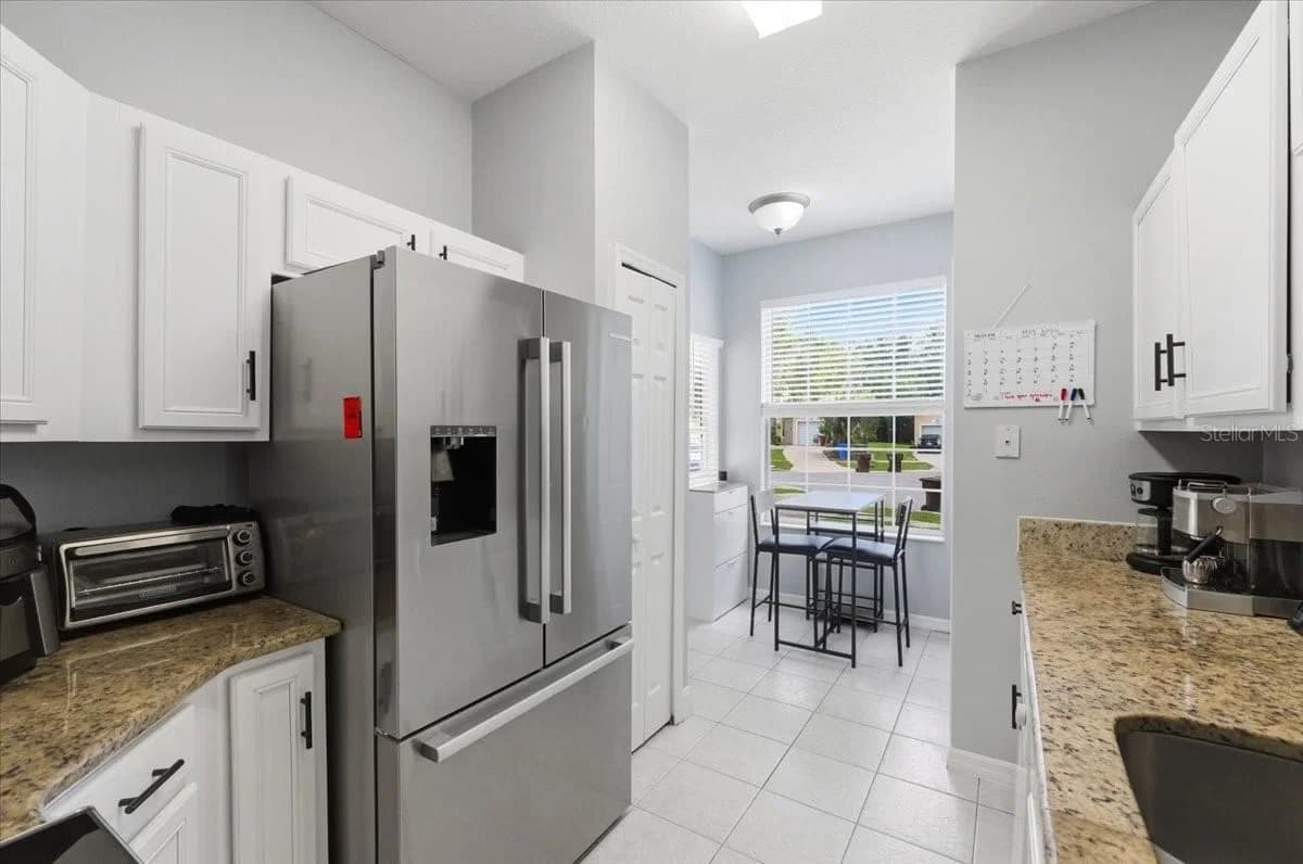 2446 TEMPLE GROVE 3