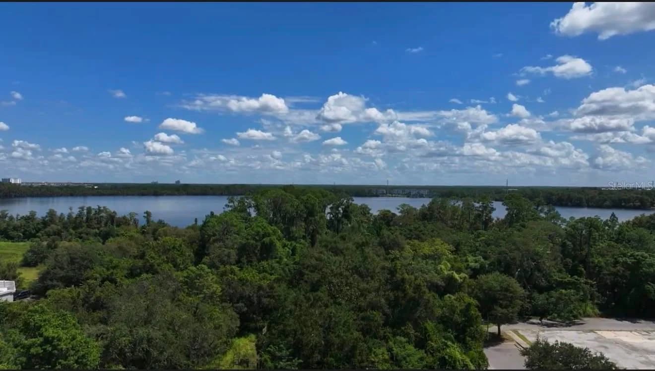 13709 APOPKA VINELAND, Orlando, FL 32821 3