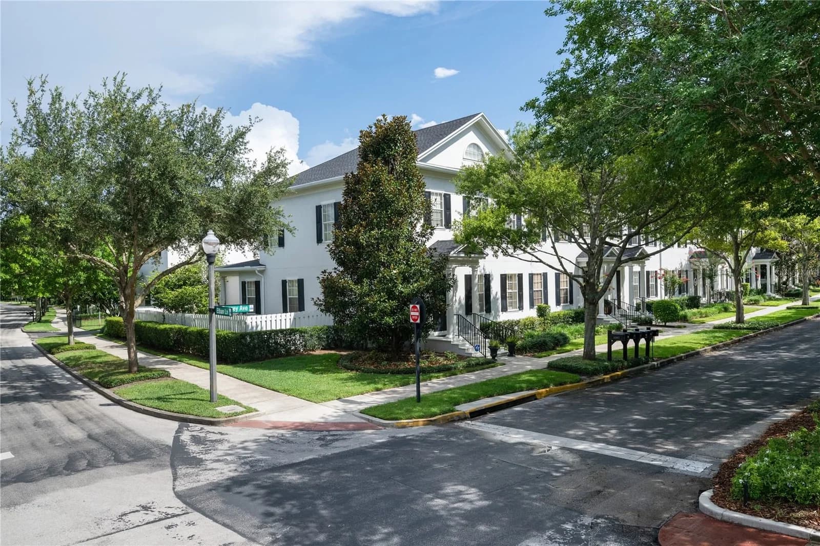 2293 OSPREY, Orlando, FL 32814