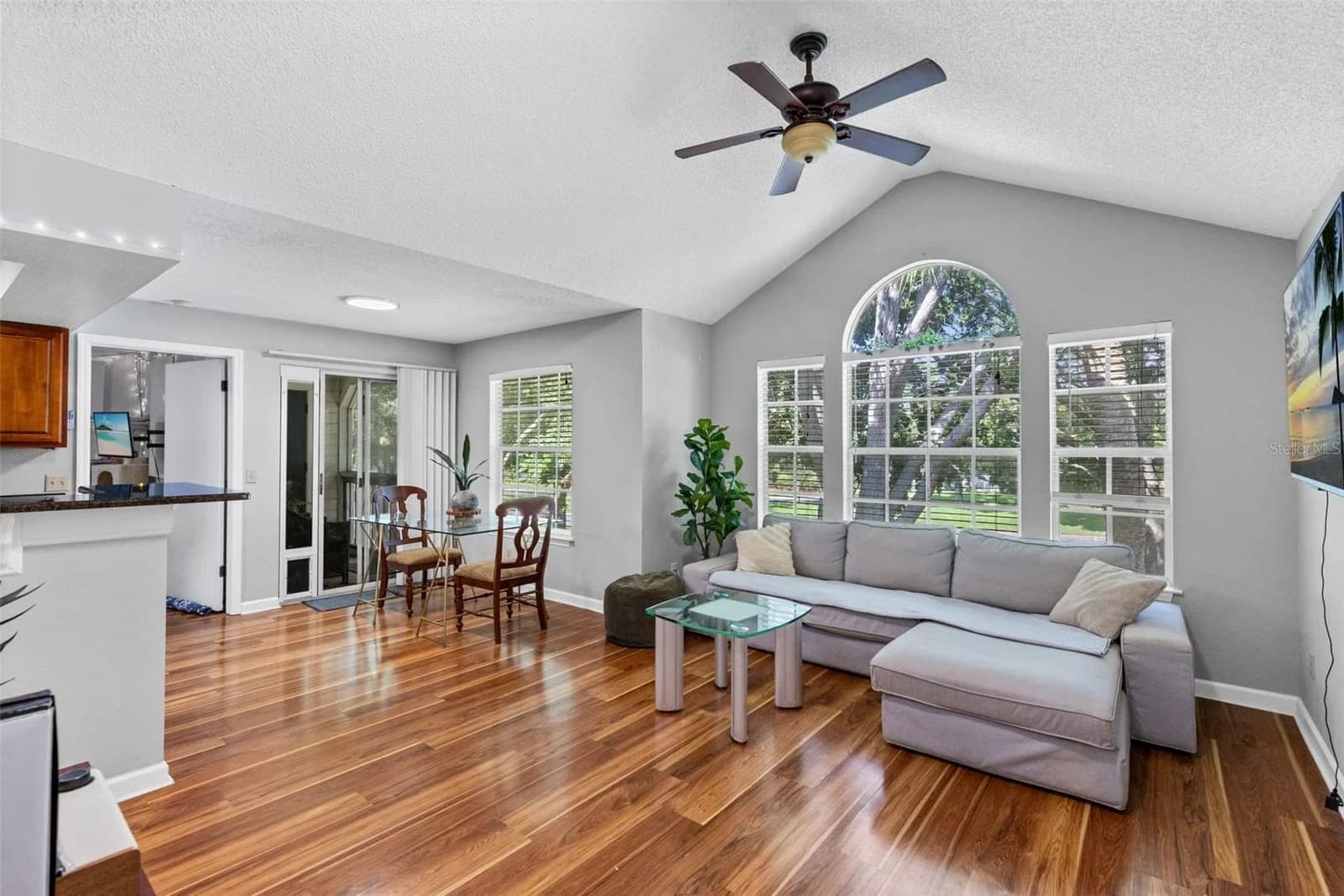 1021 HIAWASSEE, Orlando, FL 32835 3
