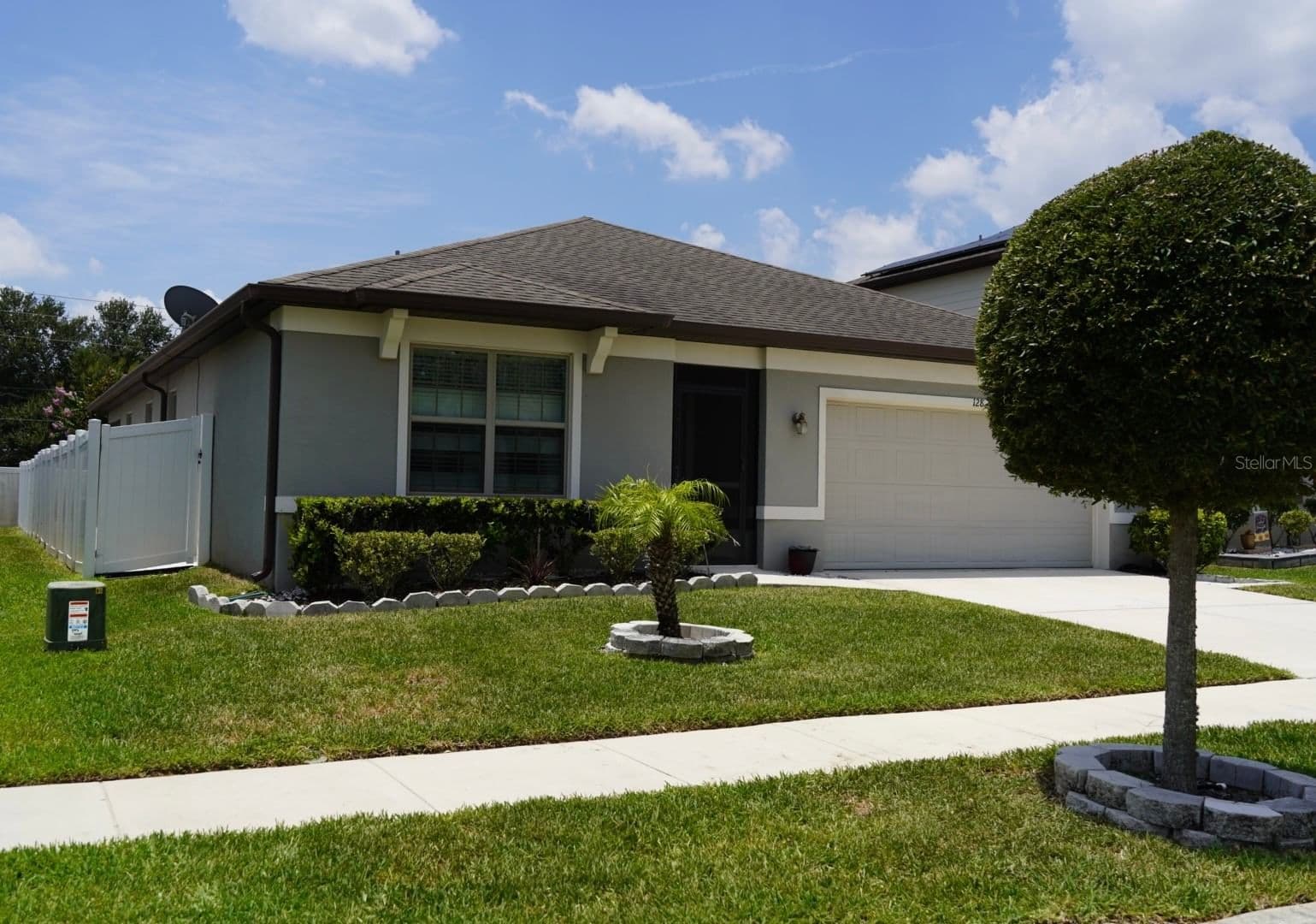 128 CITRUS ISLE 2