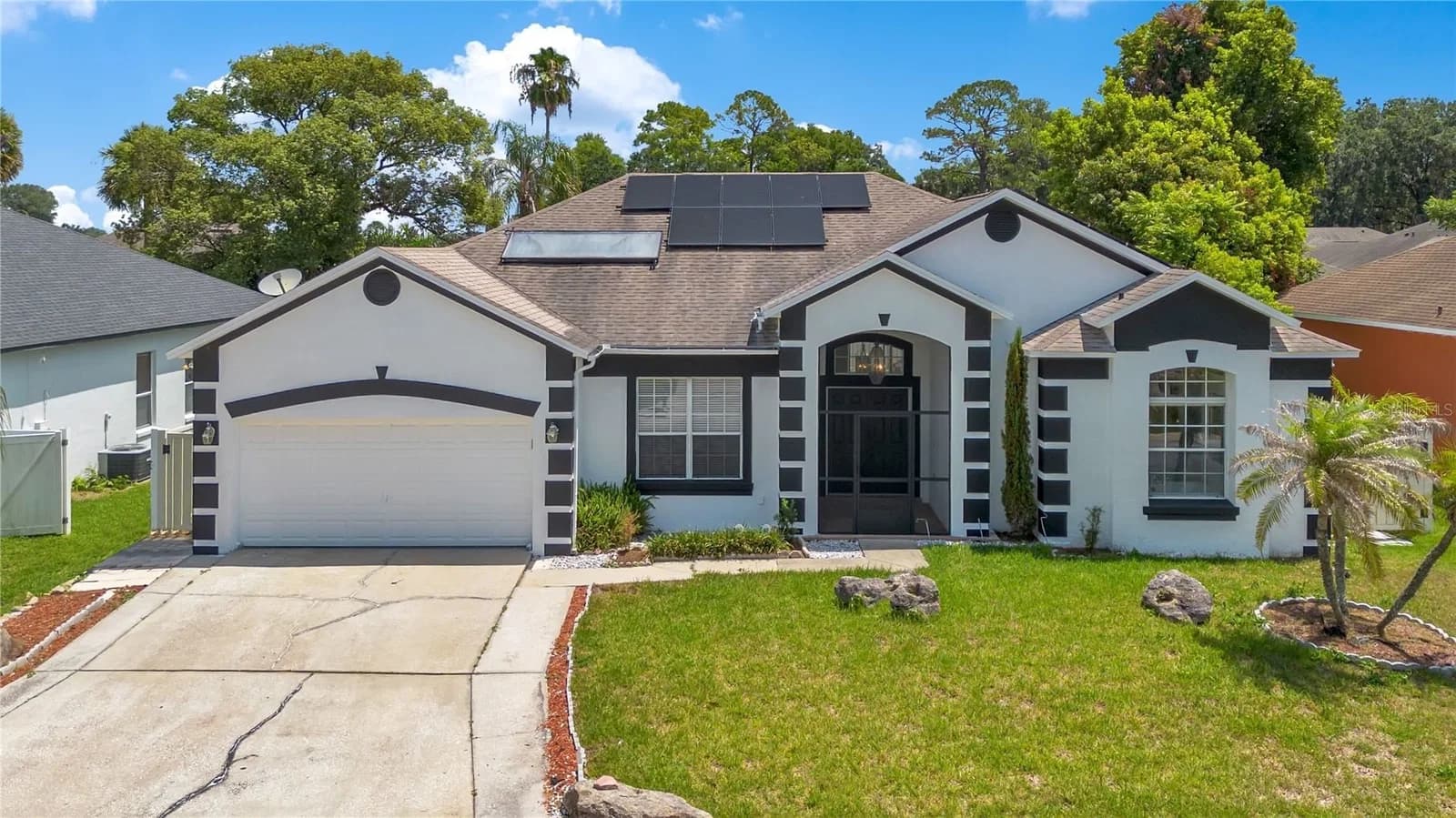 216 BOXWOOD 3
