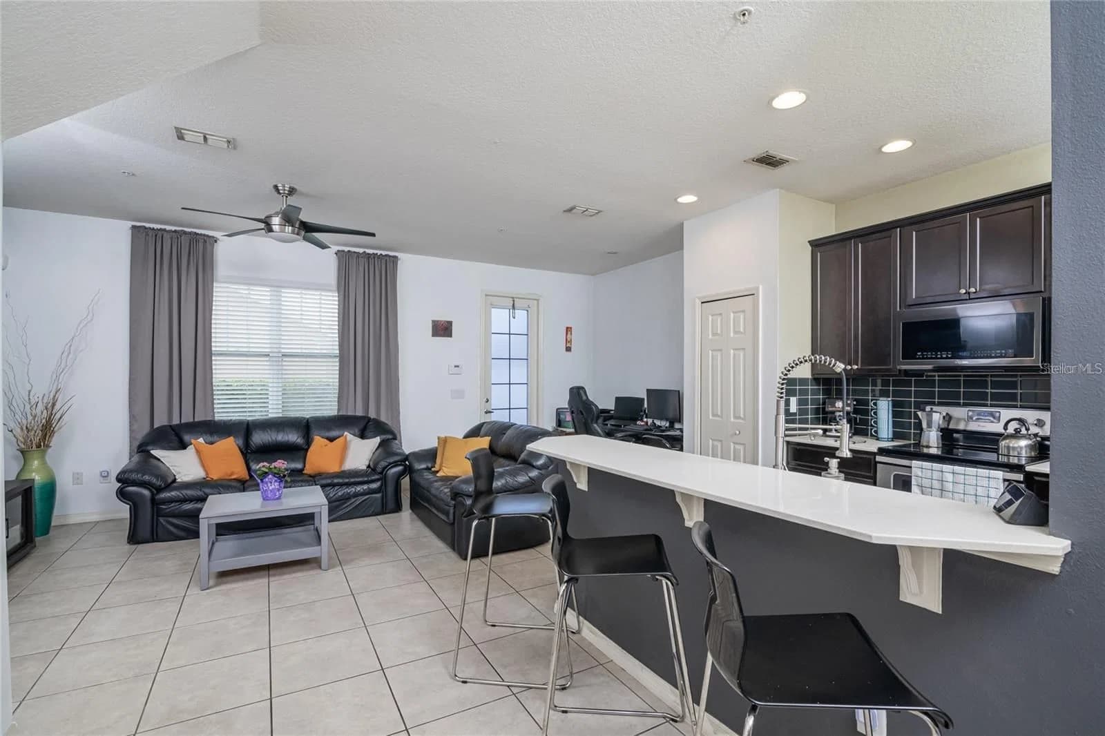 10184 HARTFORD MAROON, Orlando, FL 32827 3