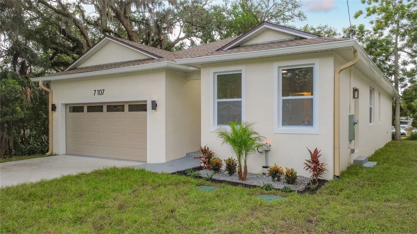7107 BLEDSOE, Orlando, FL 32810