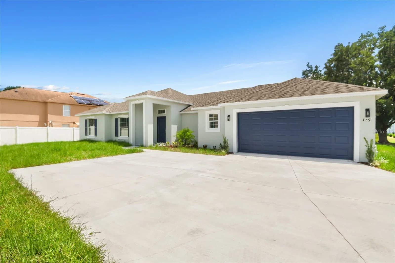 179 AURELIA 2