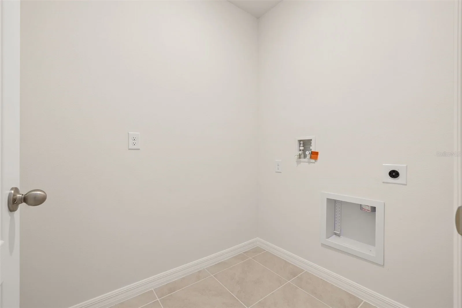 2842 WATERLILY WAY 5
