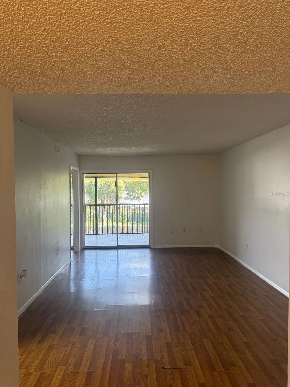 861 SKY LAKE 4