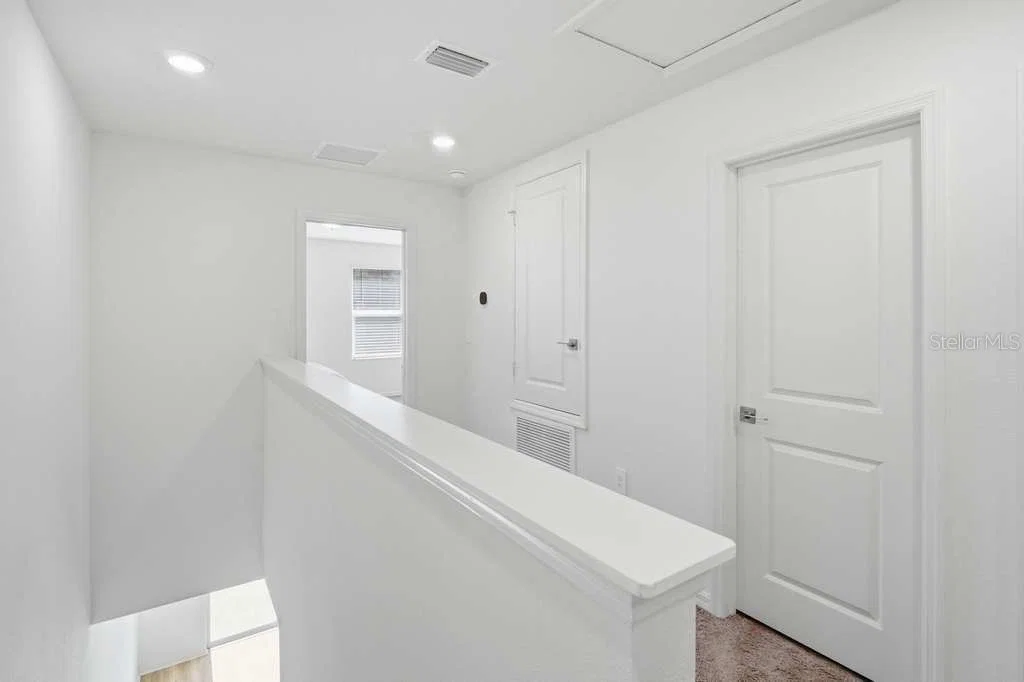 9424 WESTSIDE HILLS 5