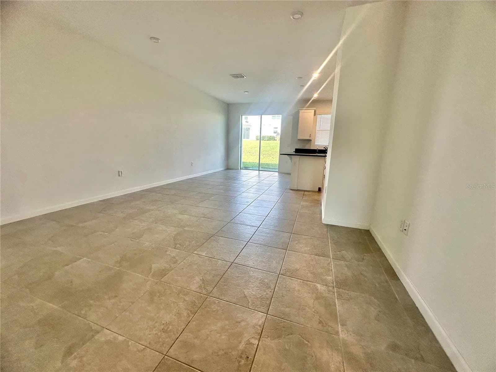 1162 SEASIDE MIST 4