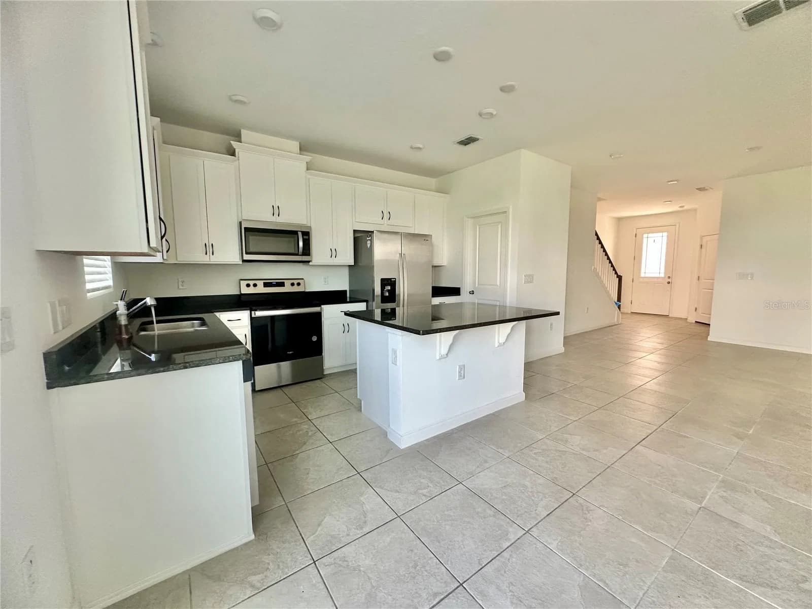 1162 SEASIDE MIST 5