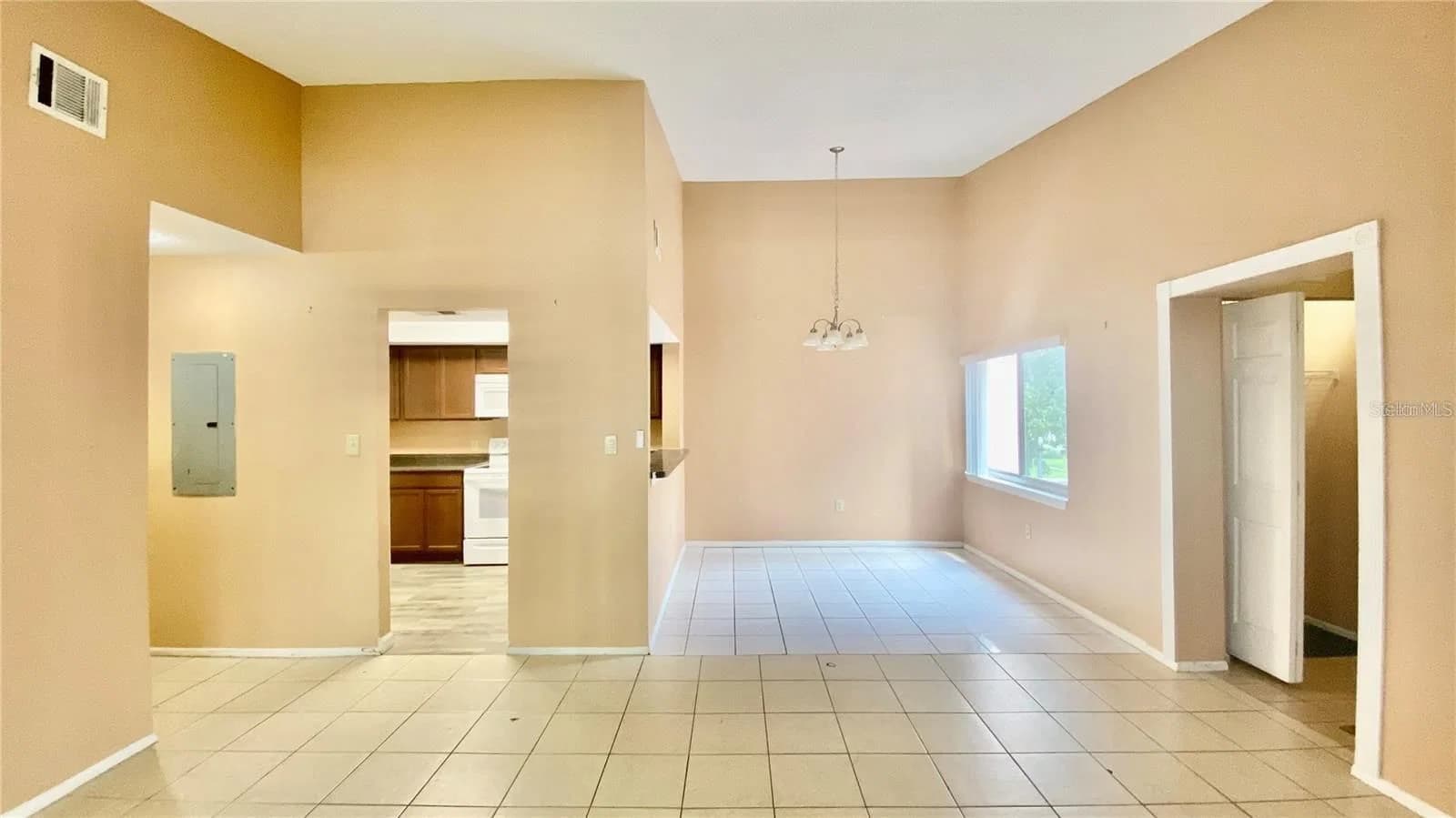 2528 CITRUS CLUB, Orlando, FL 32839 2