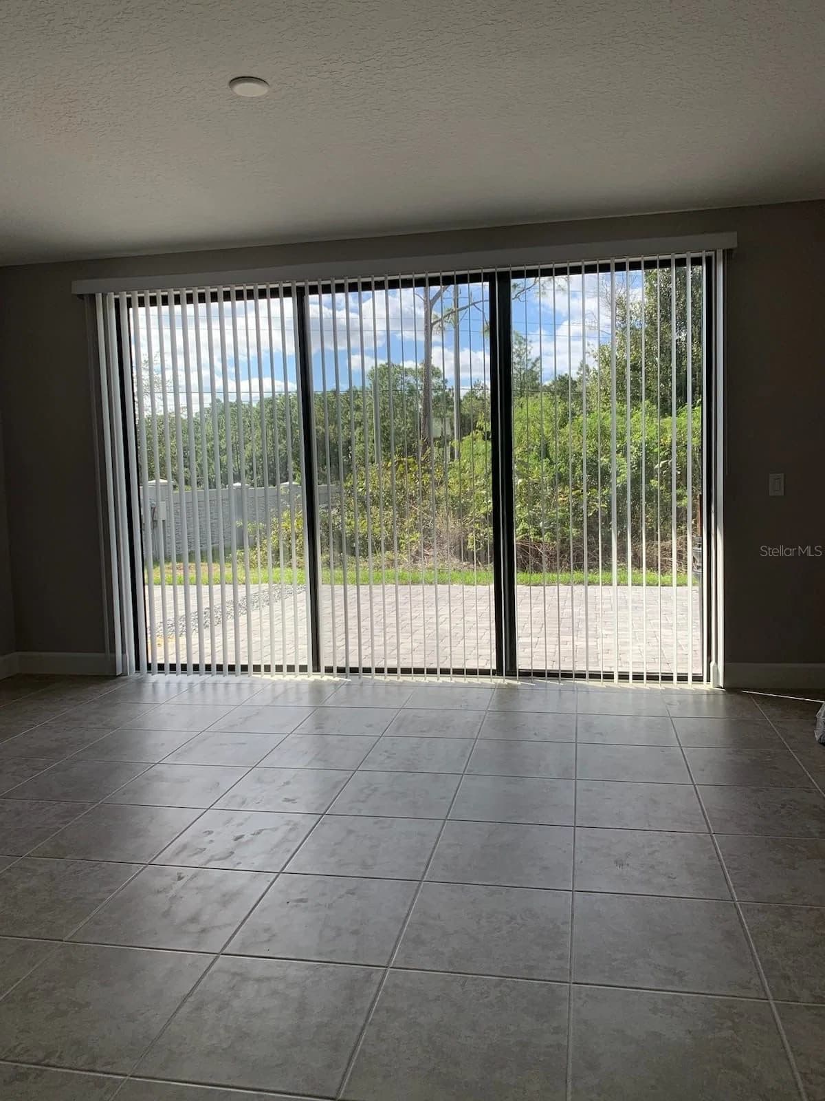 4702 TERRA ESMERALDA 2