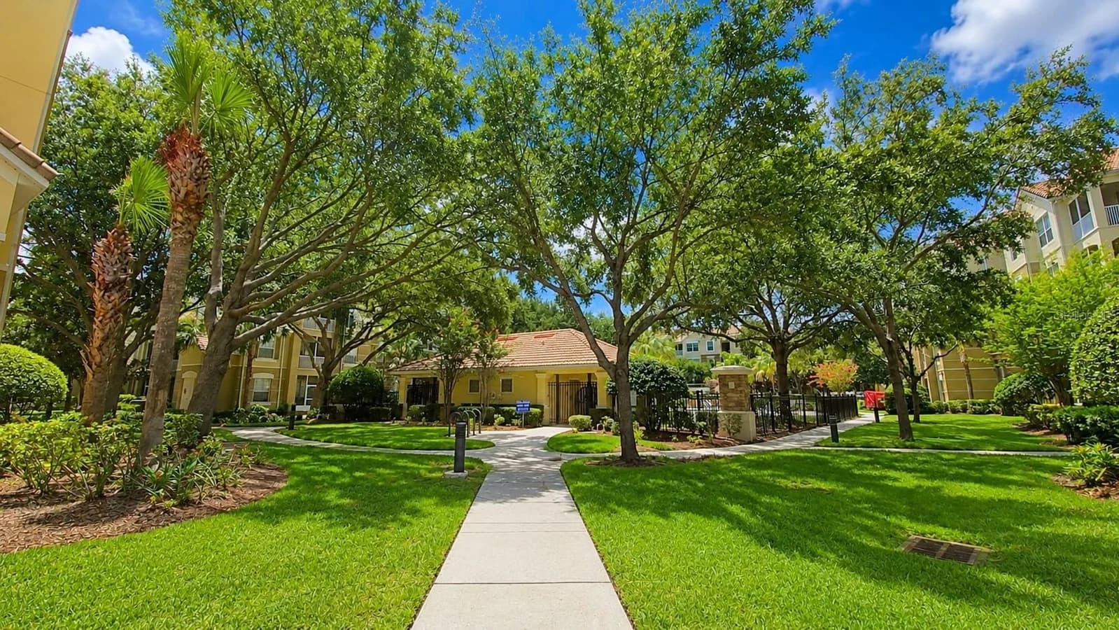 3326 ROBERT TRENT JONES, Orlando, FL 32835 2