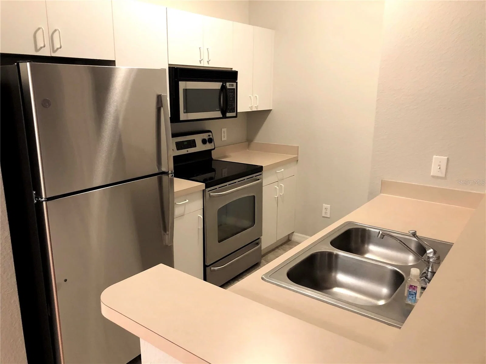 3725 CONROY, Orlando, FL 32839 2