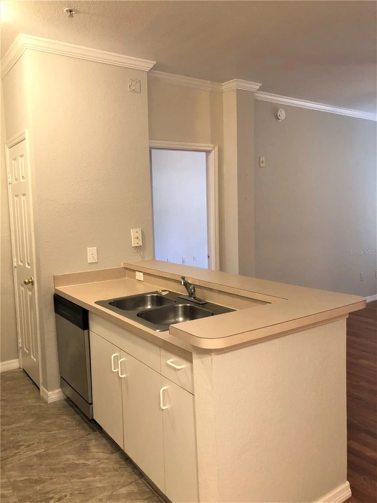 3725 CONROY, Orlando, FL 32839 3