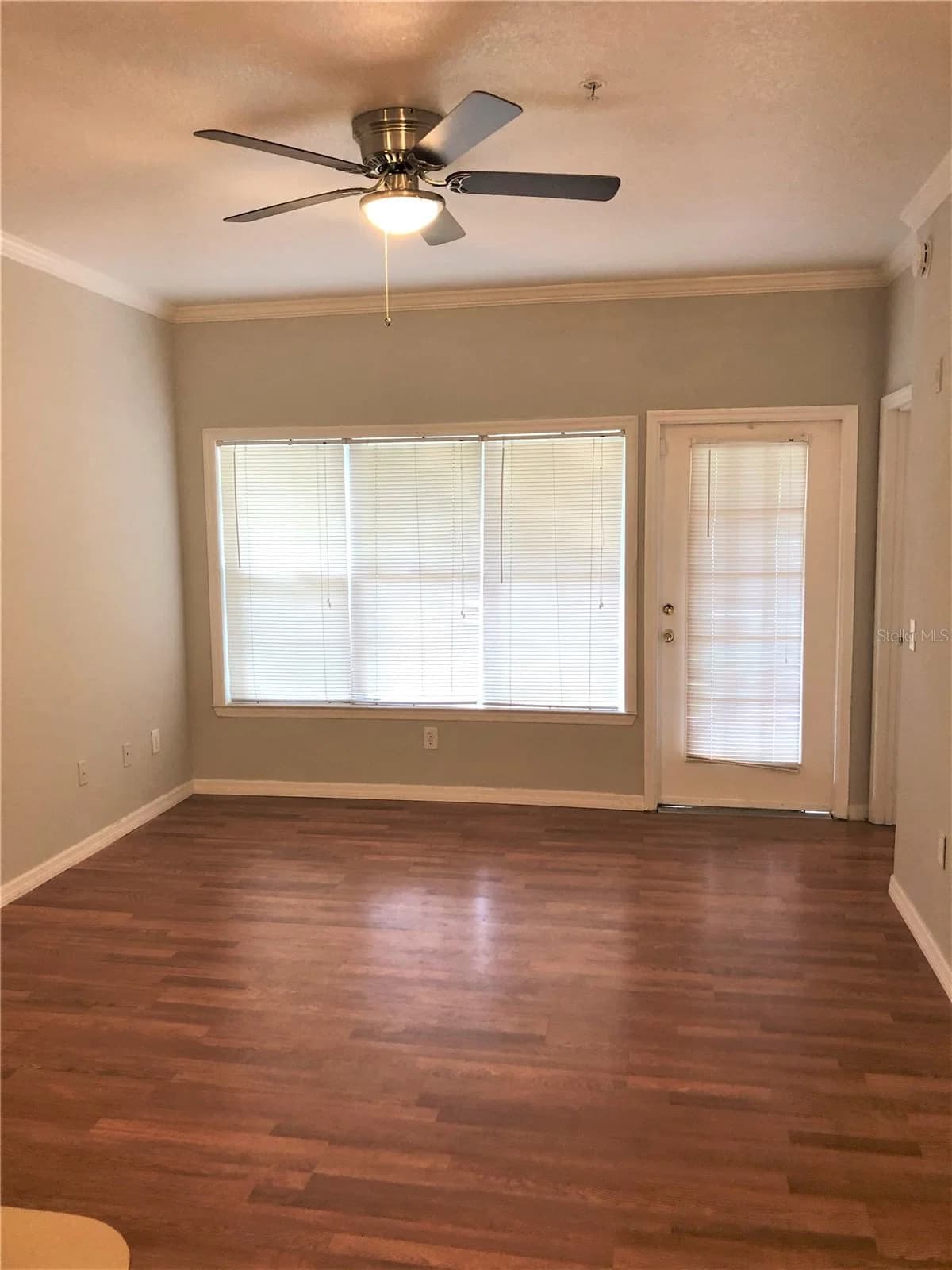 3725 CONROY 4