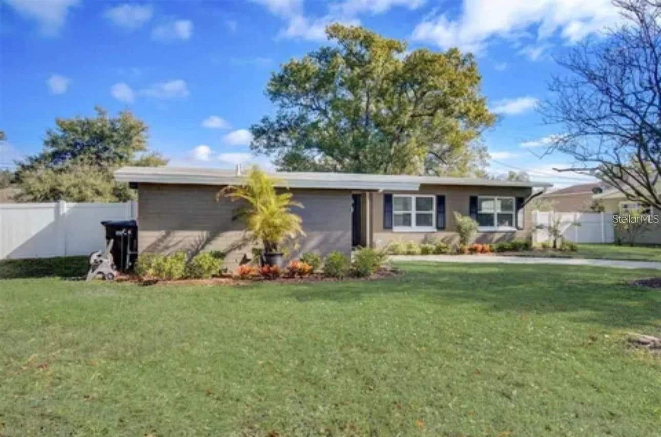 5205 CHENAULT, Orlando, FL 32839 2