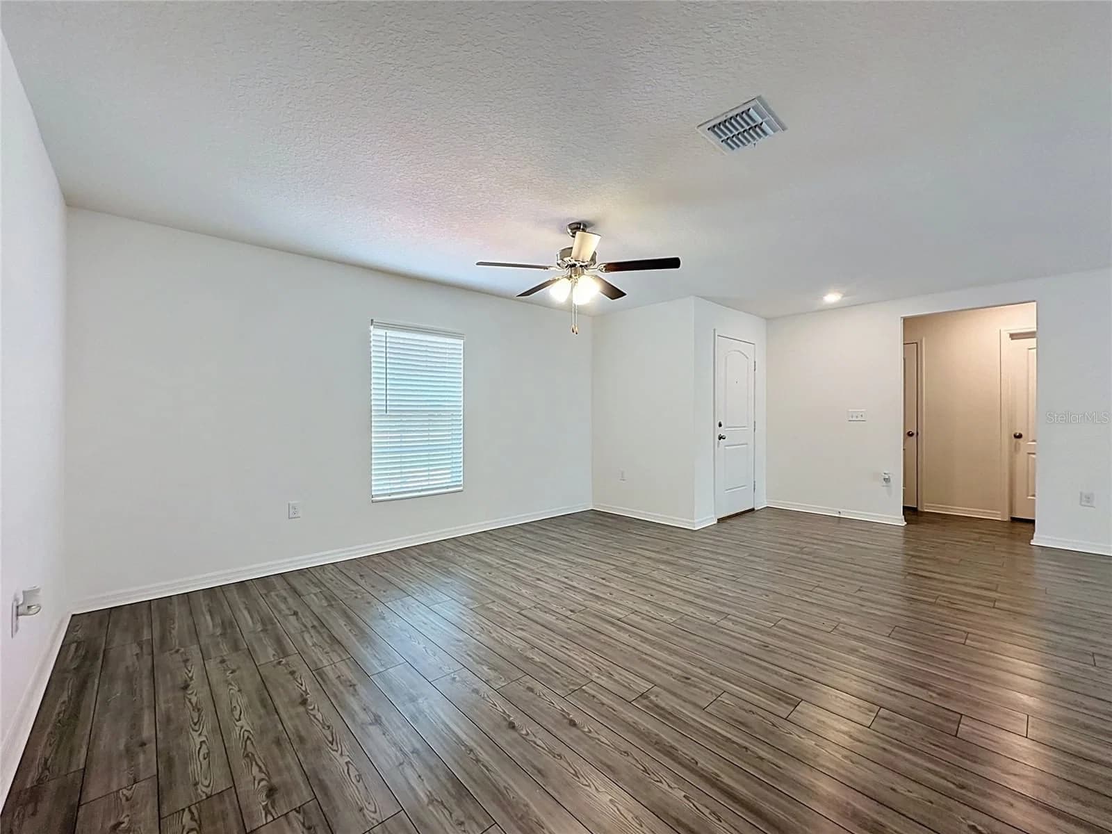 1407 HILLSBOROUGH 3