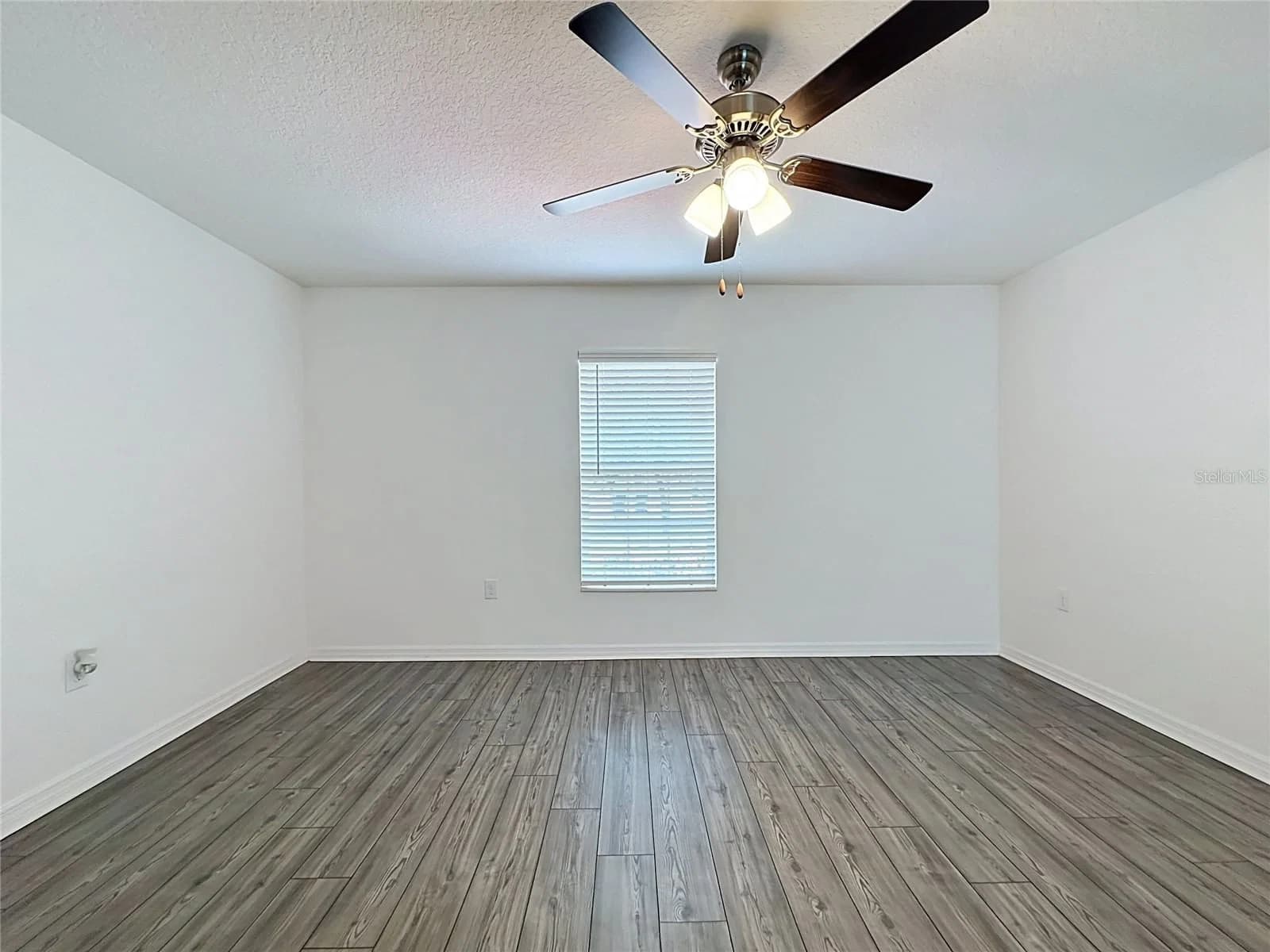 1407 HILLSBOROUGH 5