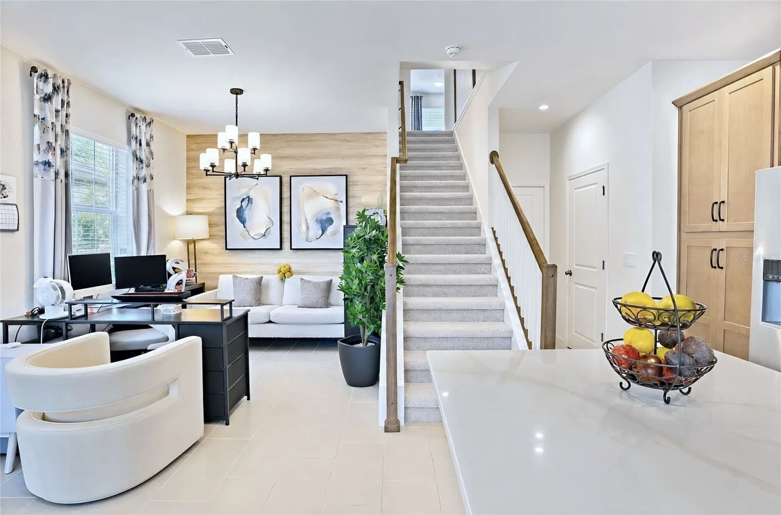 1120 LAKESHORE BREEZE 3