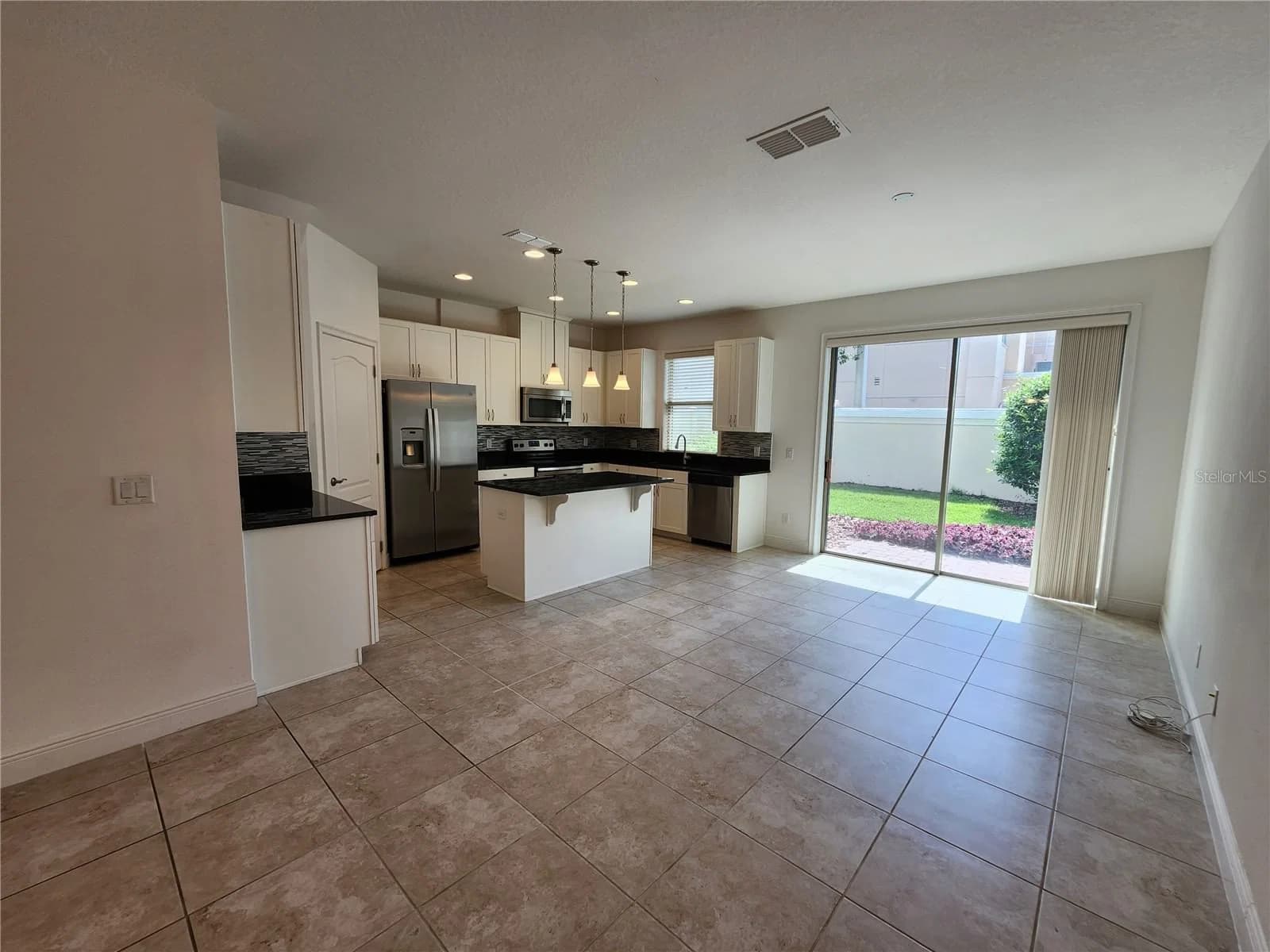 9805 WINNINGTON 4