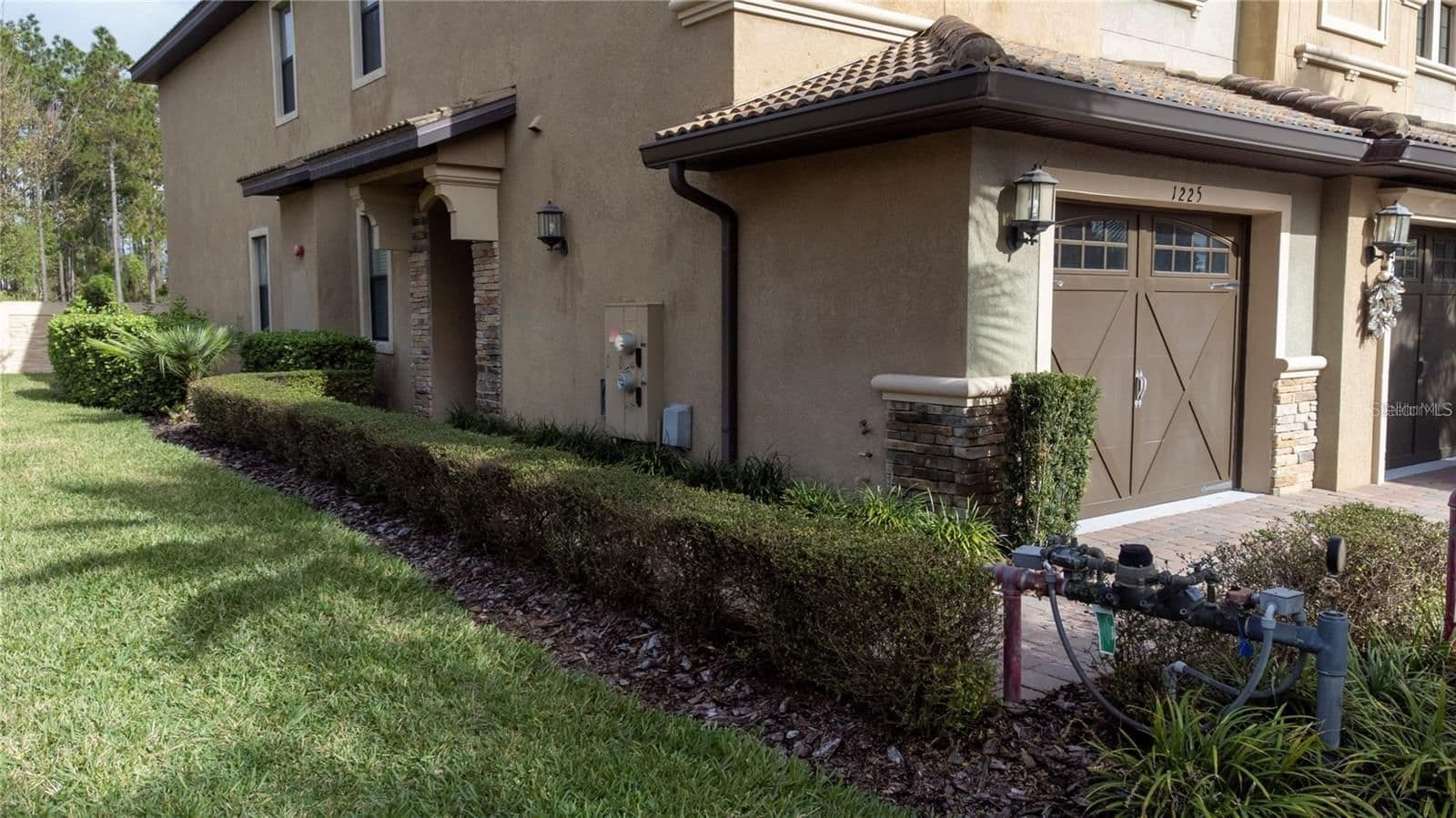 1225 LONG COVE 3