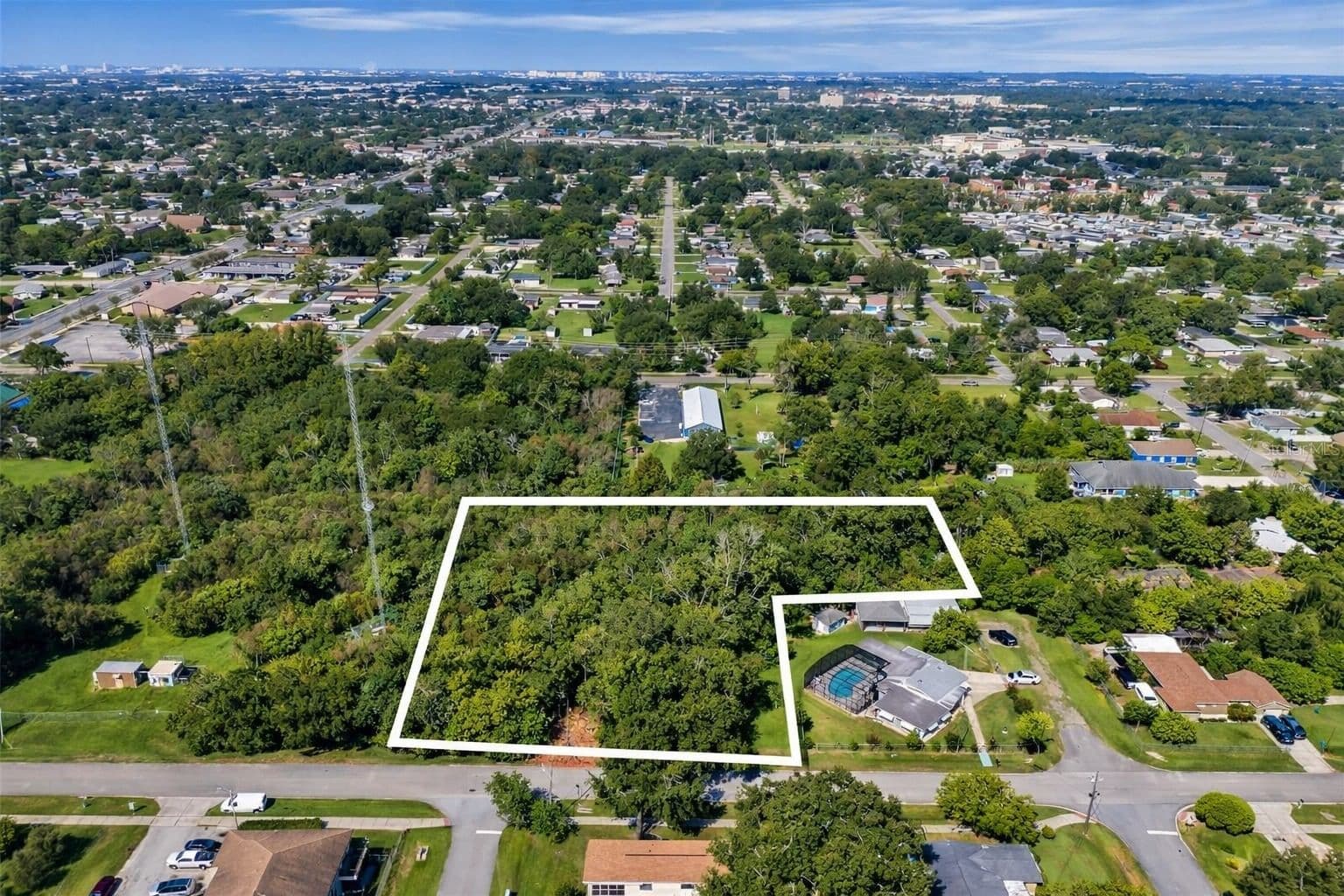 110 PRINCE, Orlando, FL 32809 2