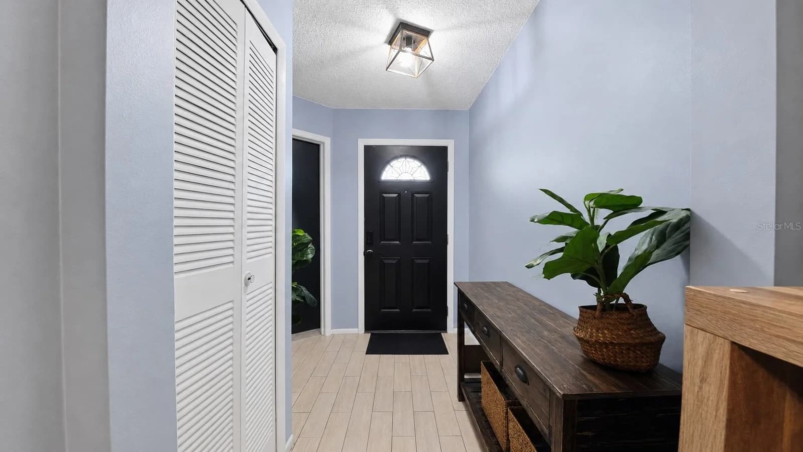 257 CLEMENS, Orlando, FL 32828 3