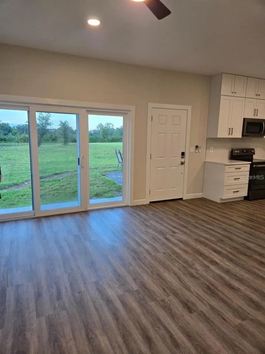 1019 OAK BLUFF 2