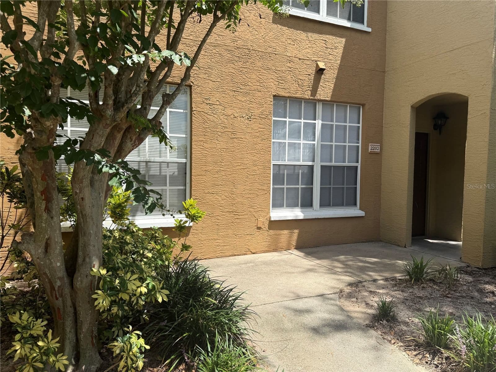 6384 RALEIGH, Orlando, FL 32835 2