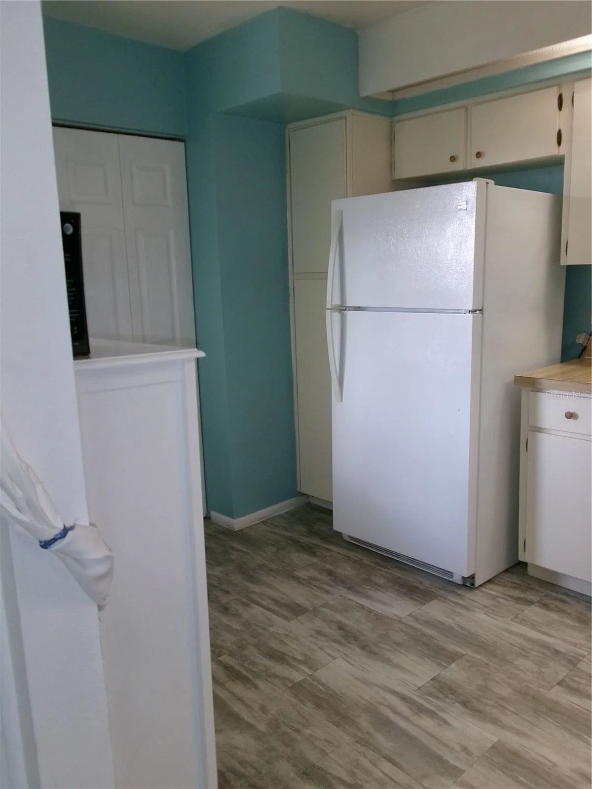 4324 MIDDLEBROOK 5