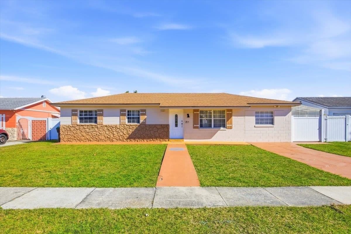 5681 TULIP, Orlando, FL 32839