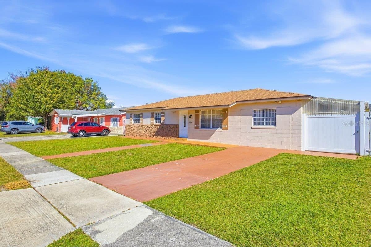 5681 TULIP, Orlando, FL 32839 3