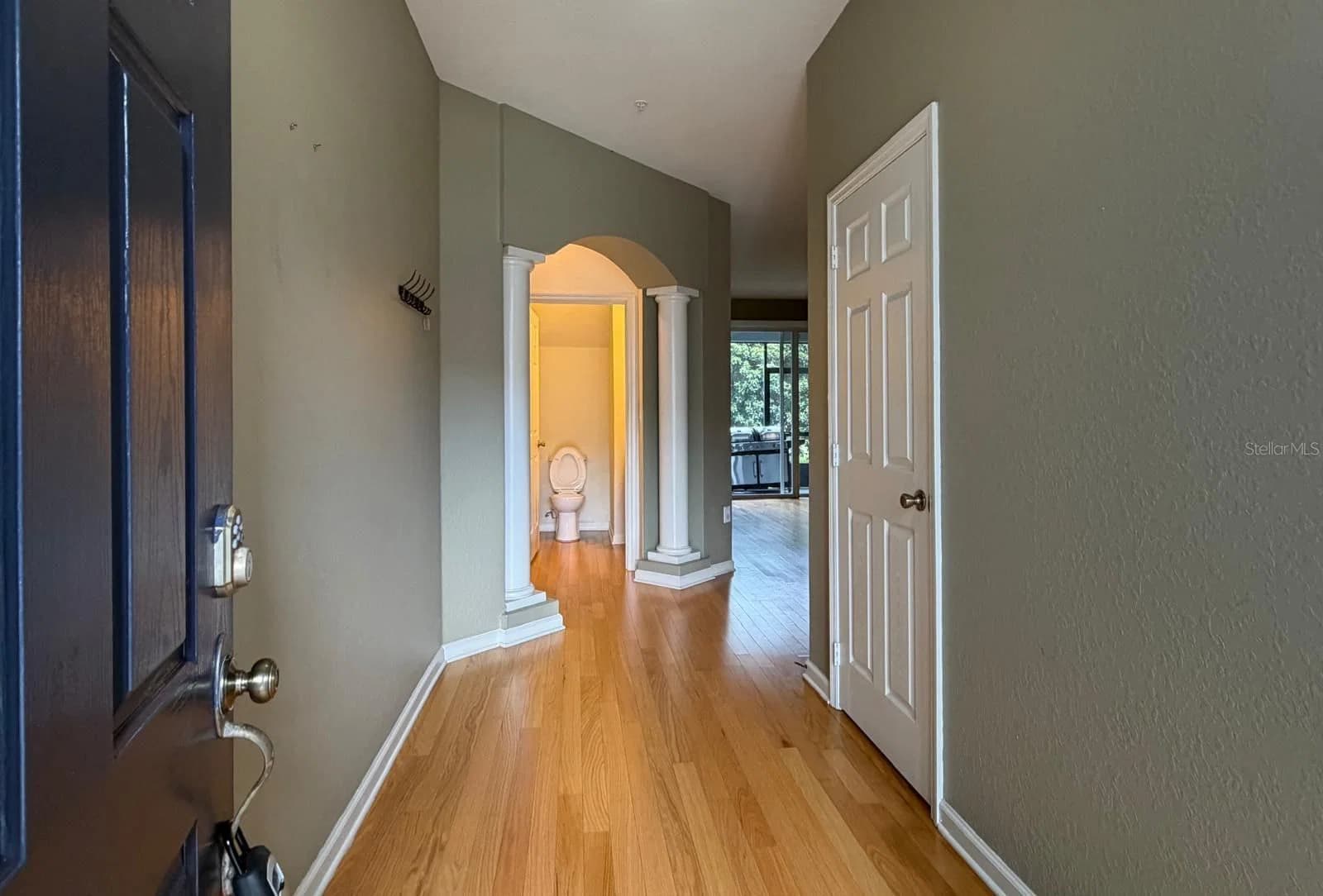 3069 ASHLAND 4