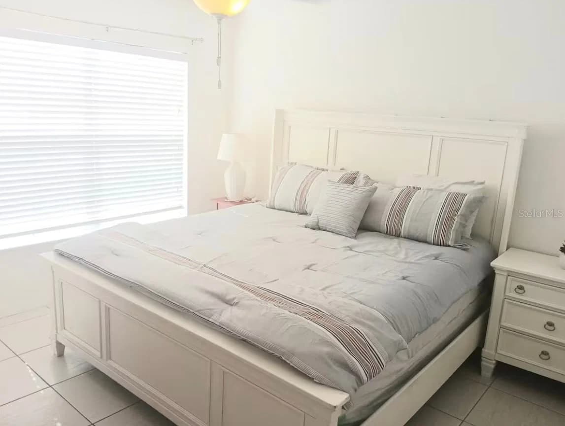 4019 VENETIAN BAY 4