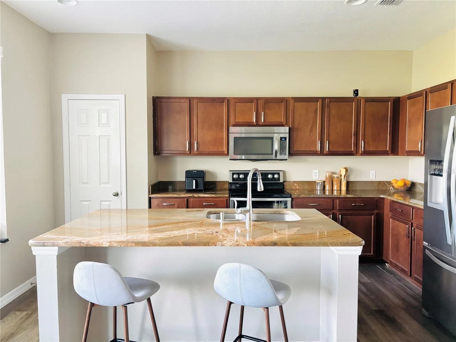 2707 RANDAL 4