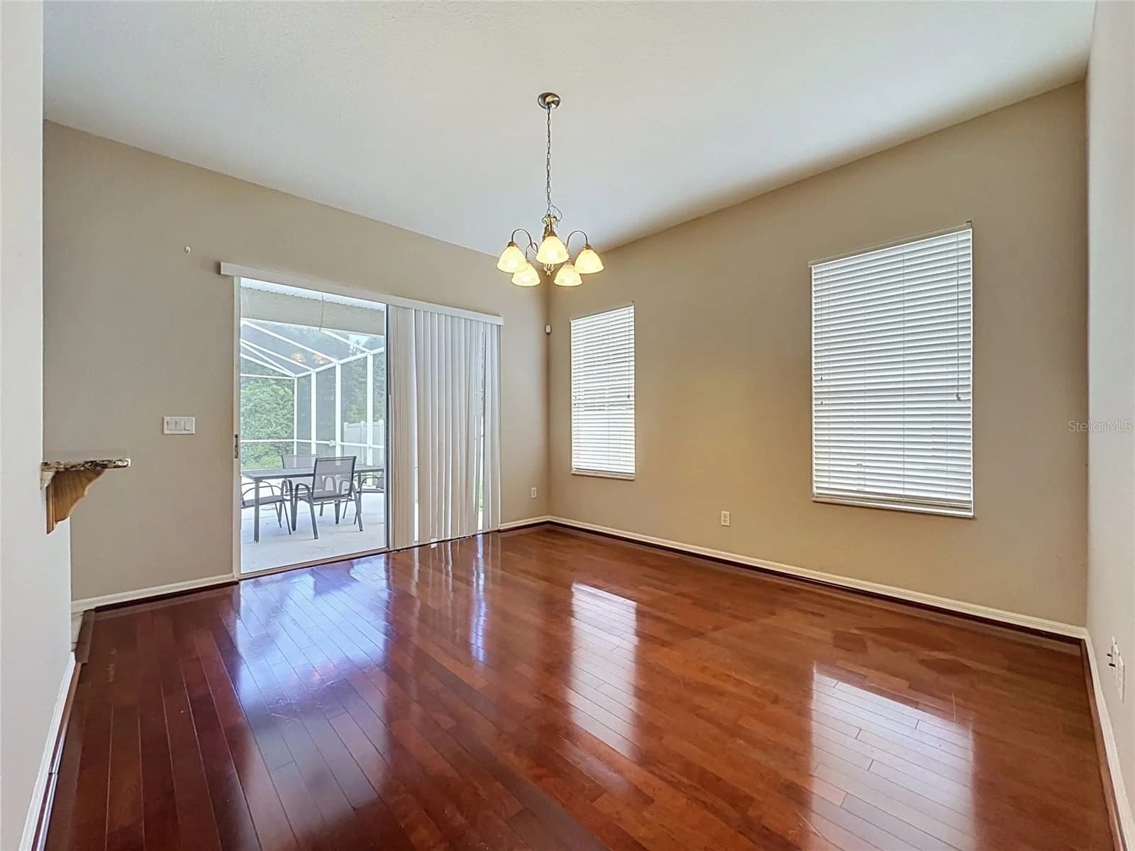 468 PINEWOOD DR 3