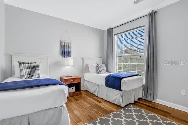 1301 TUSCAN 4