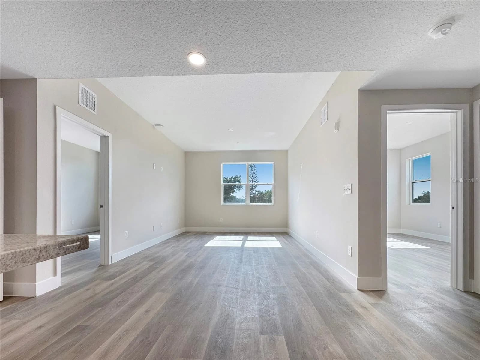 4424 TEXAS, Orlando, FL 32839 3