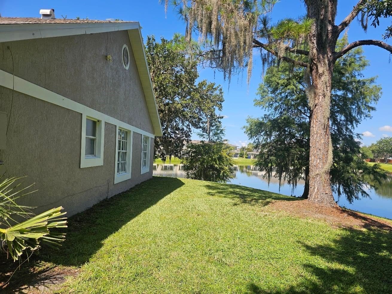 2351 WATER VIEW 4