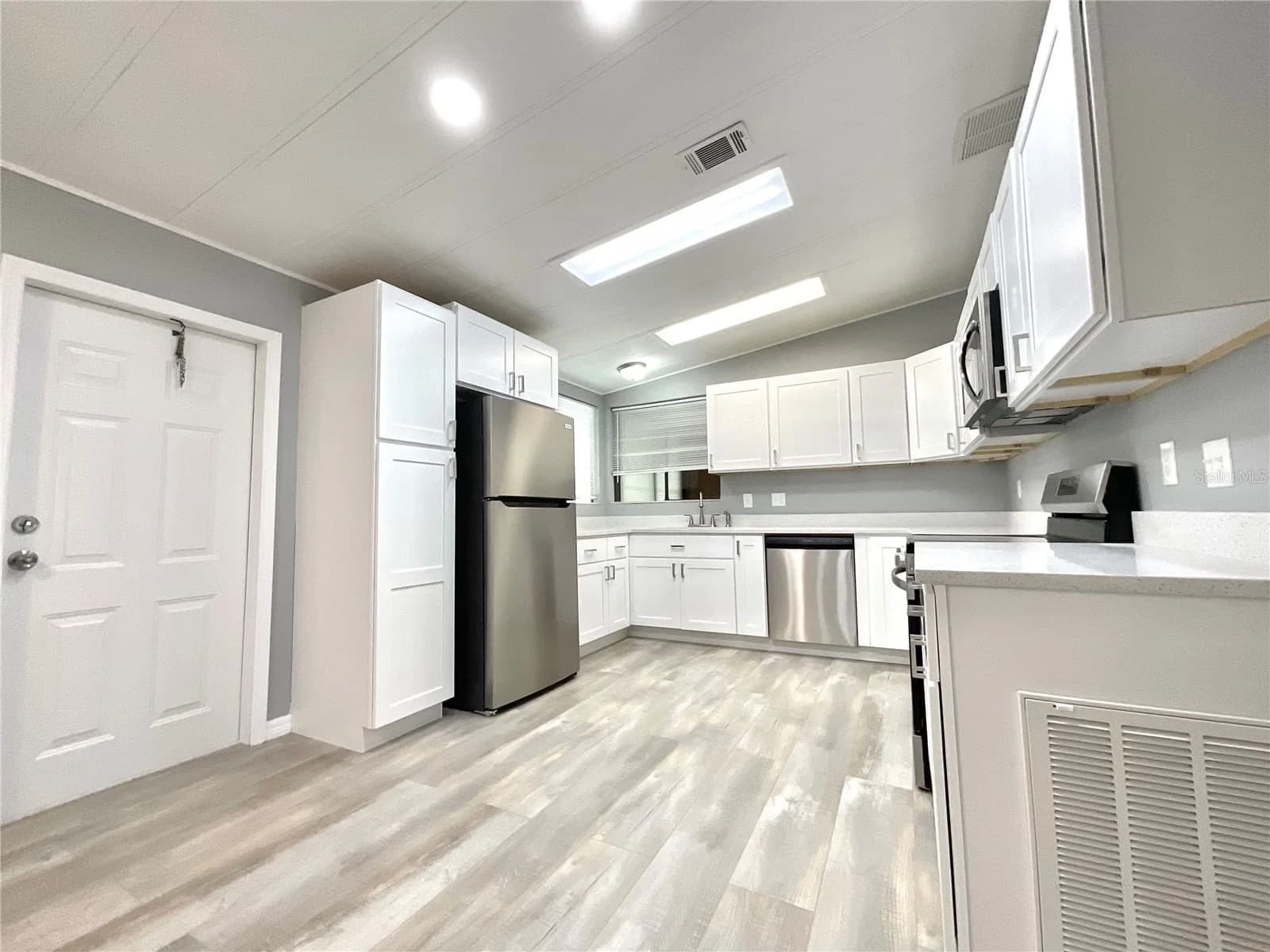 2612 MCDANIEL 4