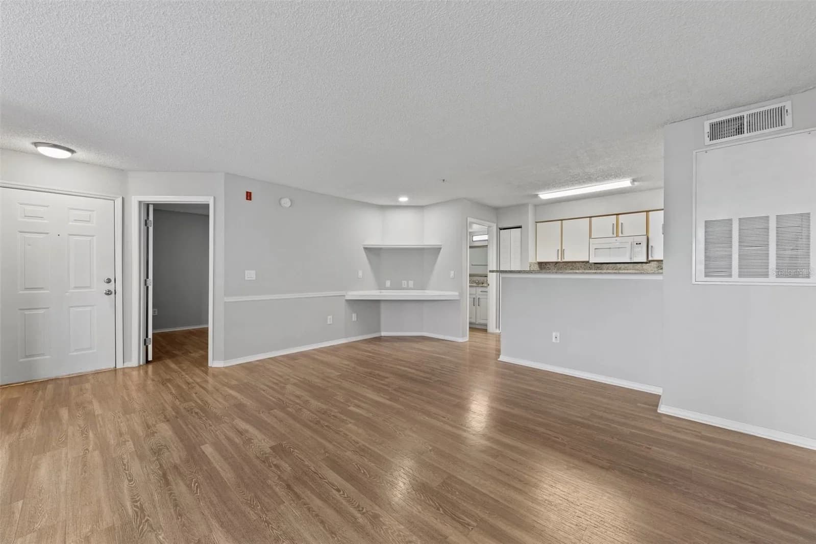 2212 GRAND CAYMAN 5