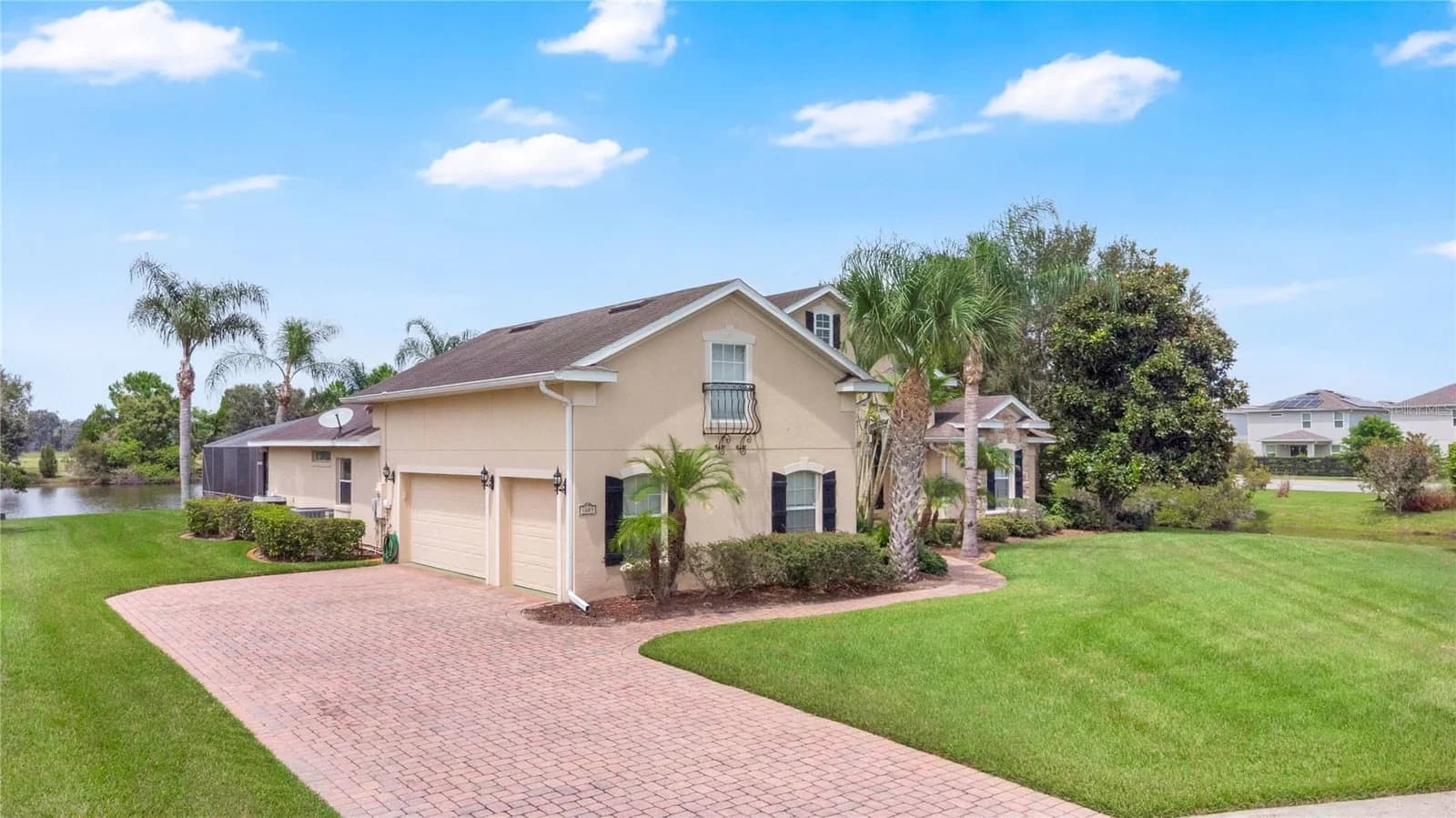 1605 MARINA LAKE 2