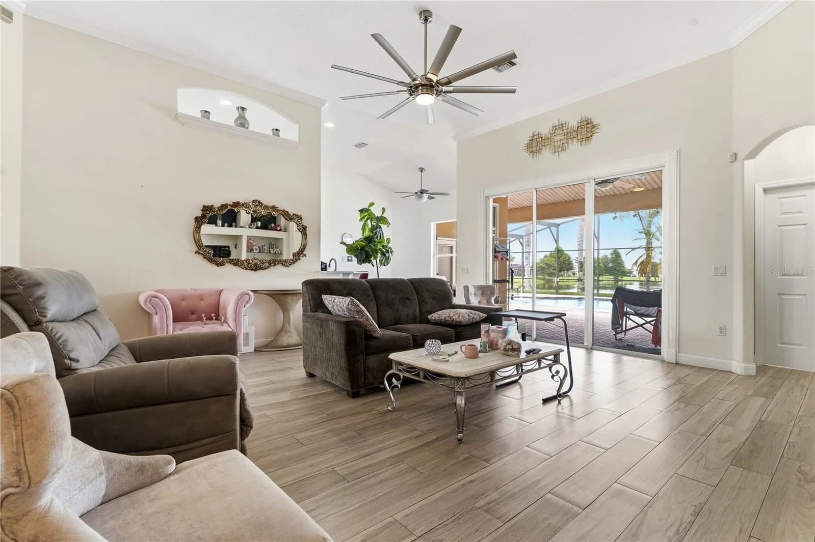 1605 MARINA LAKE 4
