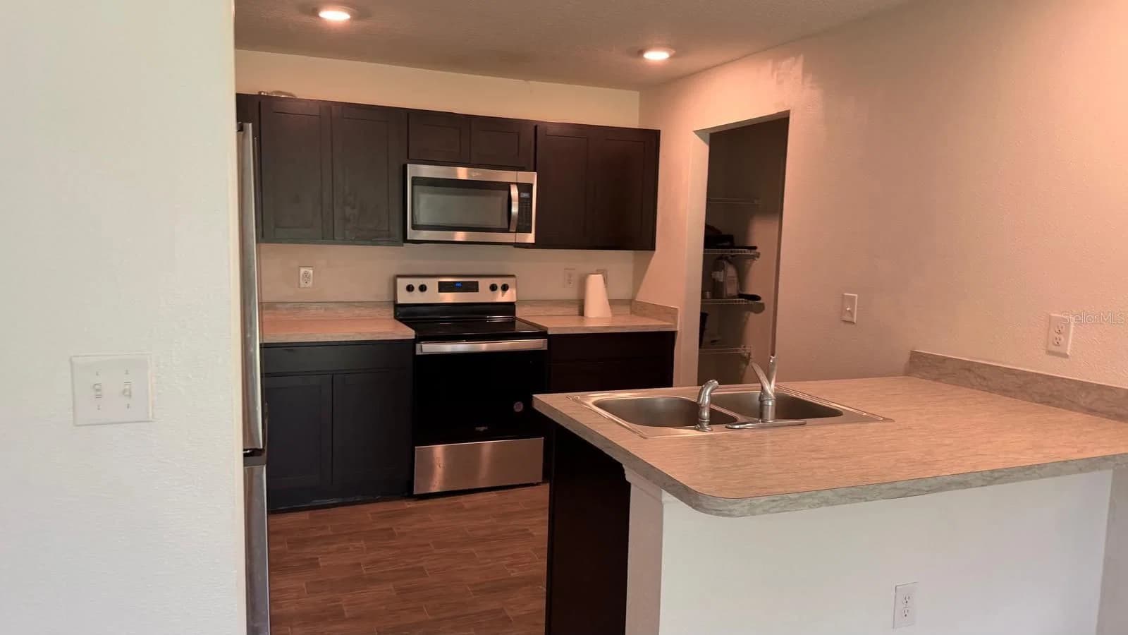 1623 REDFIN 5