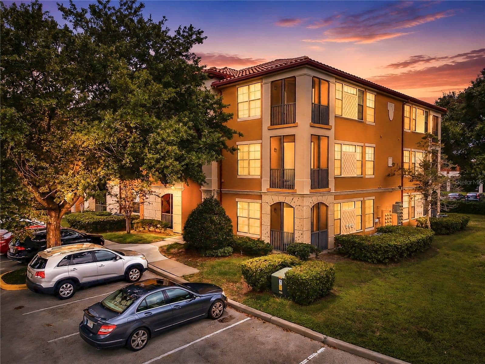6171 METROWEST 3