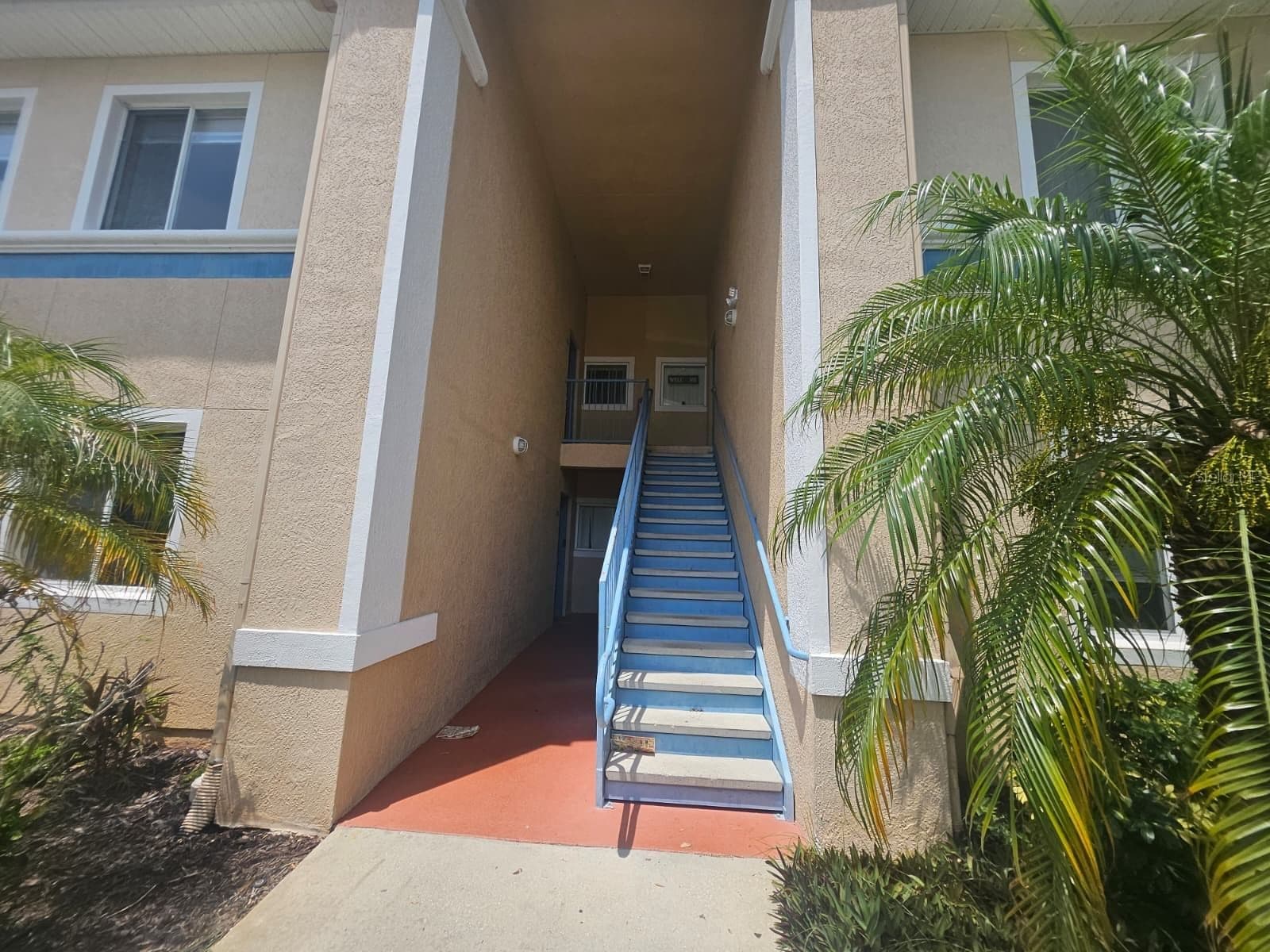 13216 VILLA VISTA 2
