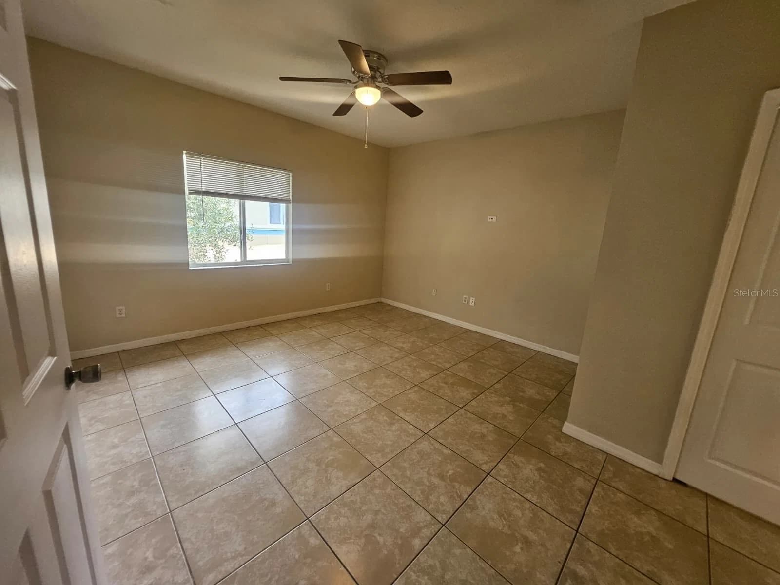 13216 VILLA VISTA 4