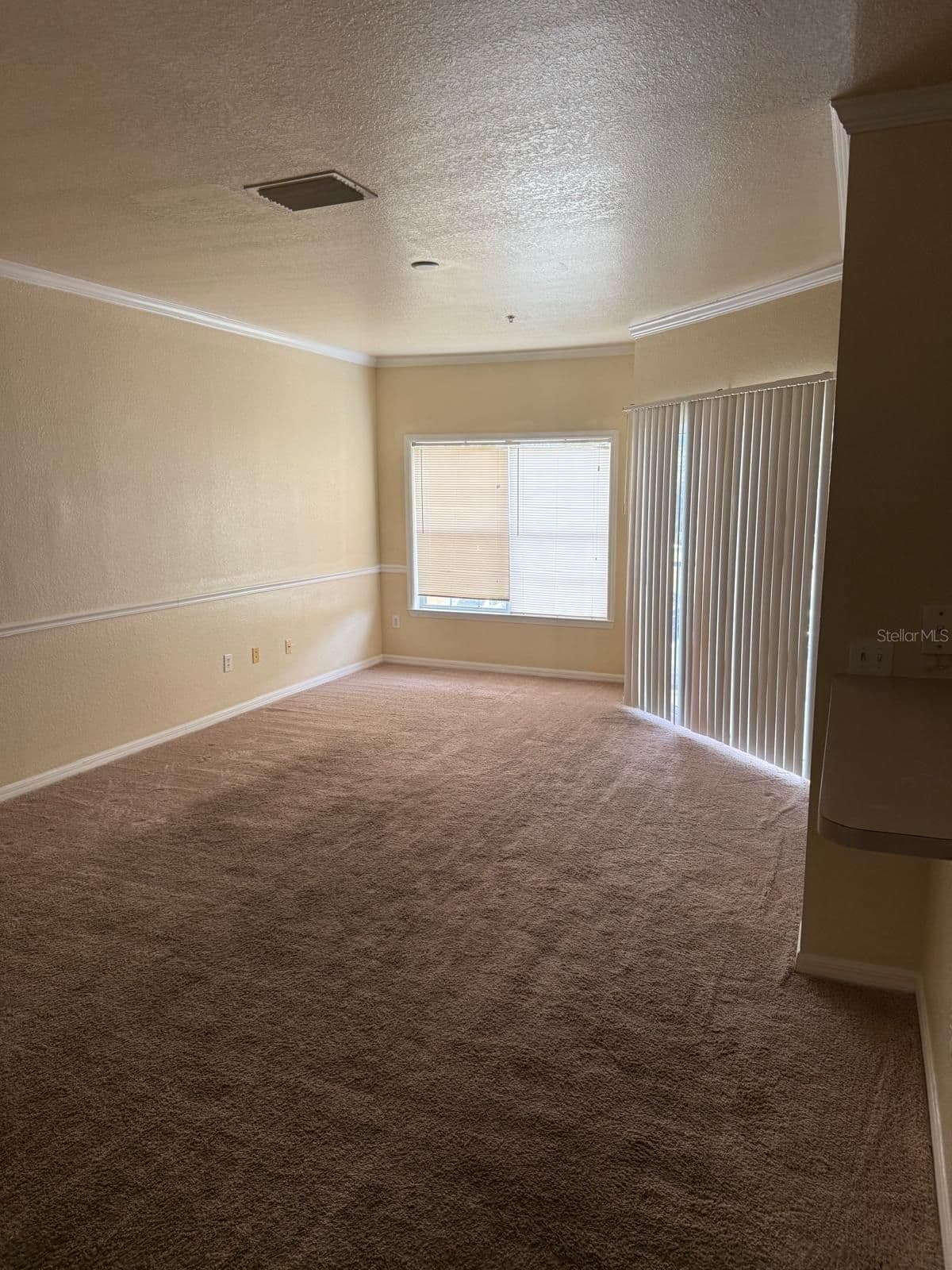 3751 CONROY 4