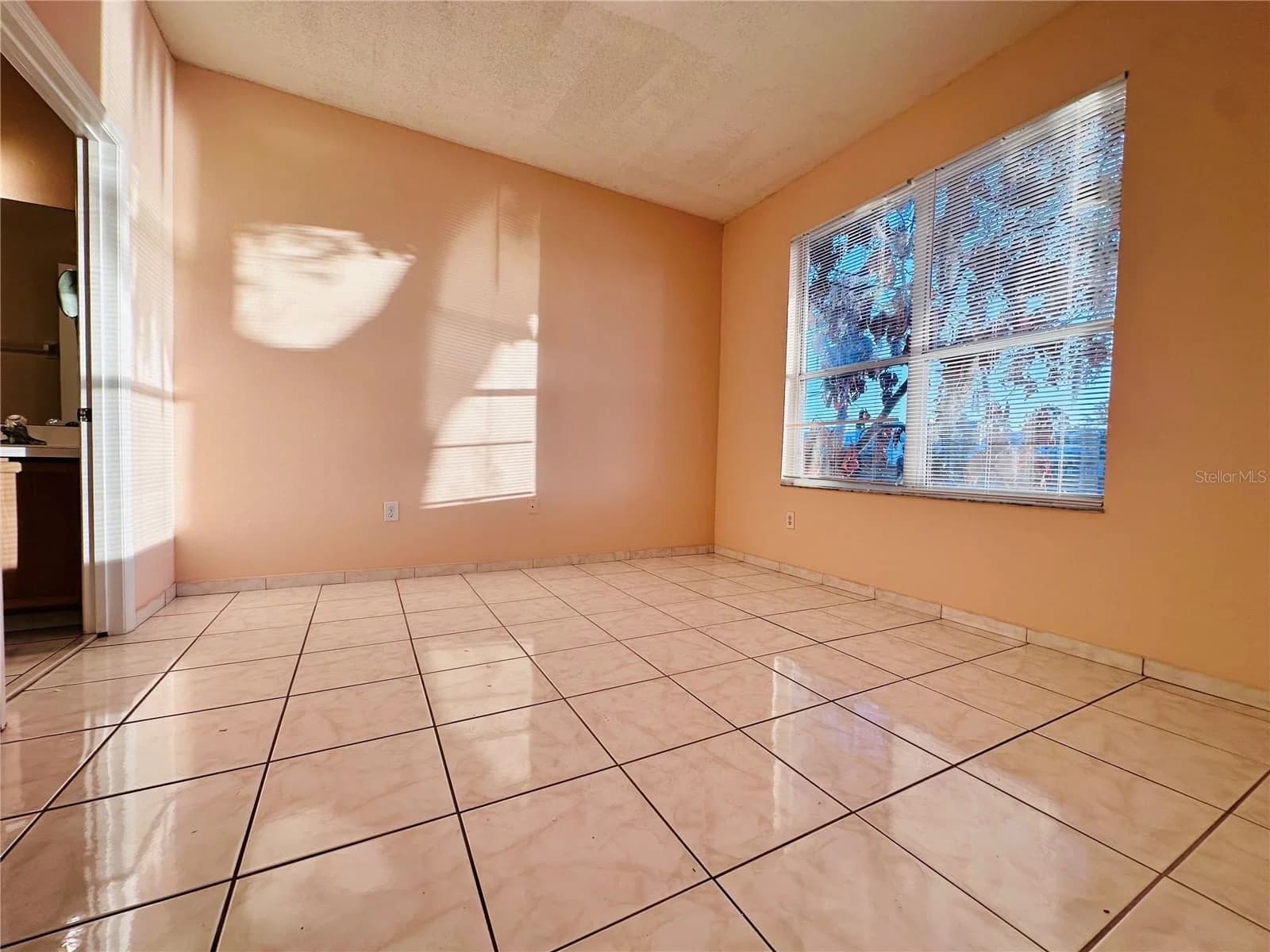 13343 SUMMERTON 4